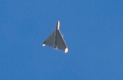 Η είδηση αυτή έρχεται σε συνέχεια αναφορών ότι η Ρωσία διαβιβάζει πληροφορίες στο Ιράν για να το βοηθήσει να επιτεθεί στις αμερικανικές δυνάμεις στην περιοχή.