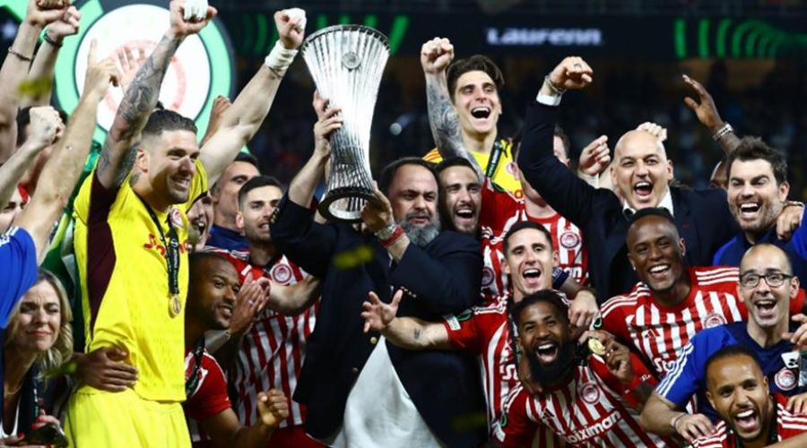 Το «footmercato» αποθέωσε Ολυμπιακό για τα 101 χρόνια του συλλόγου