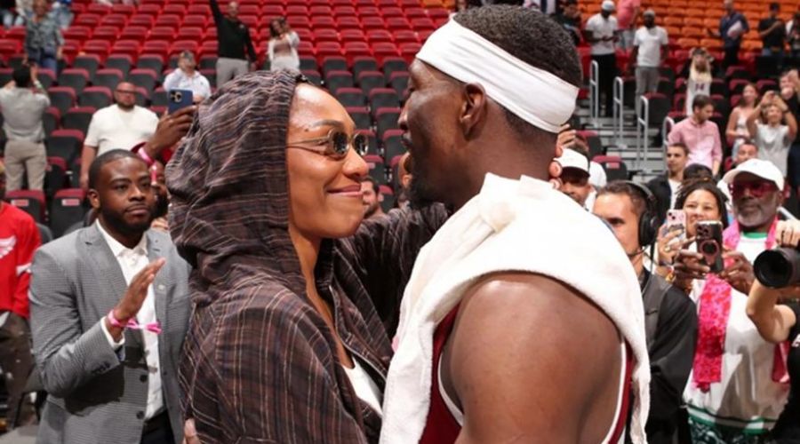 Η αφιέρωση του Αντεμπάγιο στην σύντροφό του