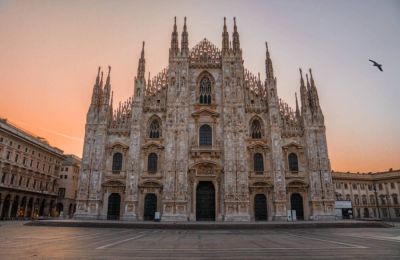 Μάρτιος… Γυναίκα… Purple χρώμα στο Love FM