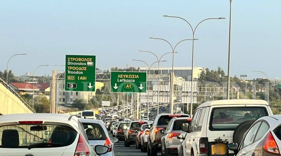 Χειροτερεύει η κίνηση στην είσοδο της πρωτεύουσας στην πρωινή αιχμή