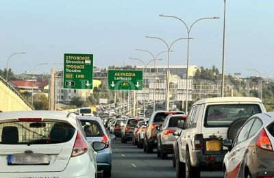 Χειροτερεύει η κίνηση στην είσοδο της πρωτεύουσας στην πρωινή αιχμή
