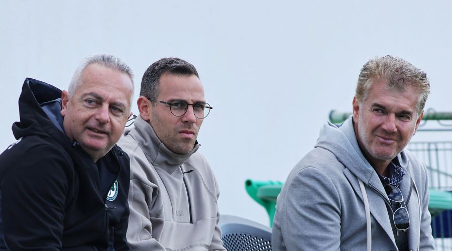 Ομόνοια: Ετοιμάζεται... υπό το βλέμμα Παπασταύρου (pics)