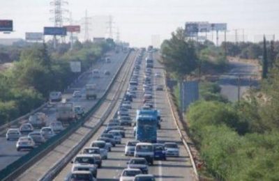 Στις 96.277 οι ανανεώσεις αδειών κυκλοφορίας το τελευταίο τριήμερο