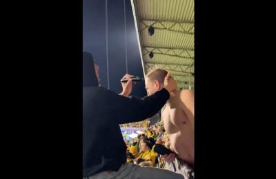 Κουρεύτηκε στο γήπεδο την ώρα του αγώνα (vid)