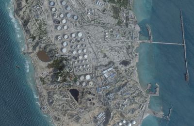 Το νησί Χαργκ, ένας κοραλλιογενής σχηματισμός περίπου στο ένα τρίτο του μεγέθους του Μανχάταν, βρίσκεται μόλις 25 χιλιόμετρα από τις ιρανικές ακτές, στον Περσικό Κόλπο.