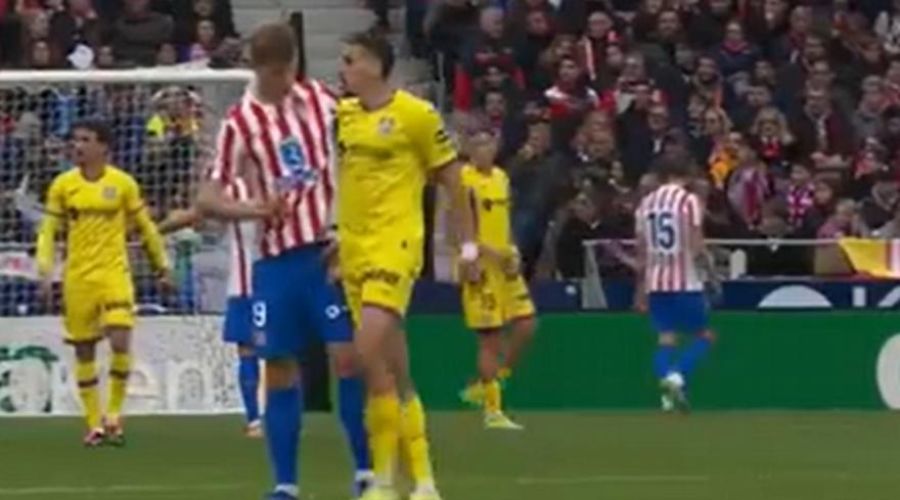 Παίκτης αποβλήθηκε επειδή τσίμπησε τα γεννητικά όργανα αντιπάλου