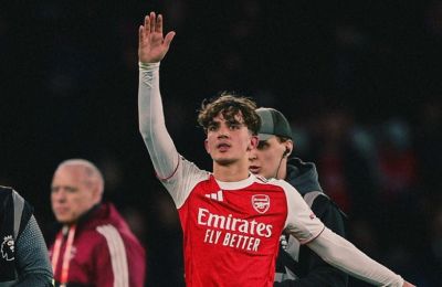 Ο 16χρονος Ντάουμαν χαρίζει στην Άρσεναλ το πρωτάθλημα