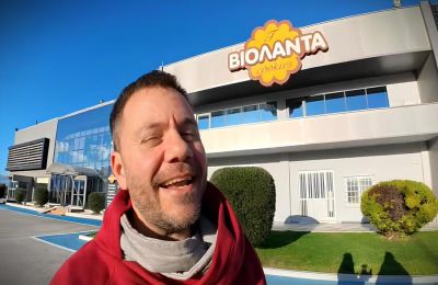 Τι έκανε με..Βιολάντα στο Happy Traveller και όλοι το σχολιάζουν 