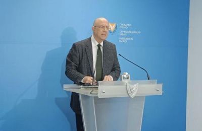 Ο κ. Κεραυνός είπε ότι το θέμα το οποίο απασχολεί την κοινωνία μας, το θέμα των εκποιήσεων, είναι από τα θέματα τα οποία παρακολουθούσε στενά η Κυβέρνηση.