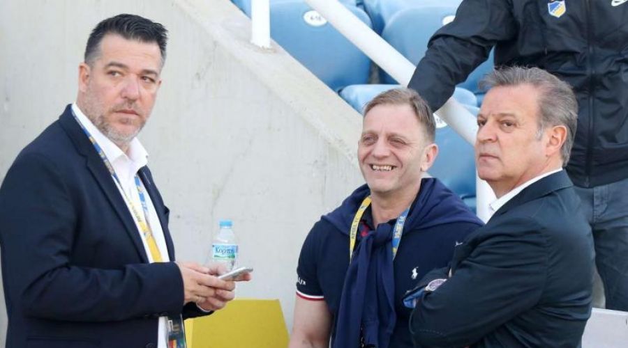 «Κανείς δεν μπορεί να στερήσει στον κ. Πετρίδη να βλέπει το ΑΠΟΕΛ»