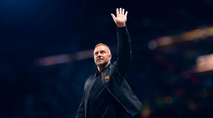 Λαπόρτα: «Ο Φλικ ανανεώνει μέχρι το 2028»