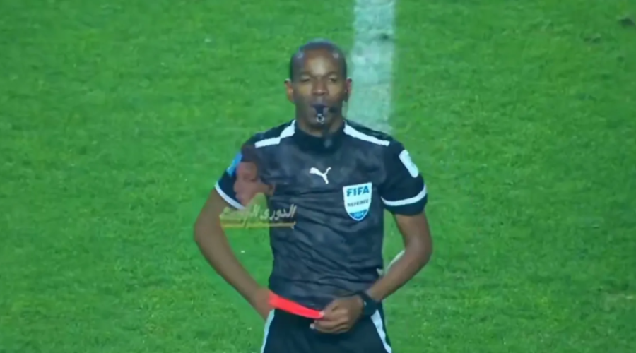 Η ασφάλεια «έσωσε» τον διαιτητή από τους έξαλλους παίκτες!