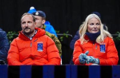 Δεν φτάνουν τα προβλήματα υγείας της πριγκίπισσας, έχει να αντιμετωπίσει και τη δίκη του γιου της, ο οποίος κατηγορείται για βιασμό.