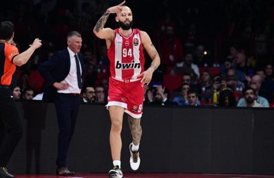 Μέγας Φουρνιέ έκανε σμπαράλια τη Φενέρ