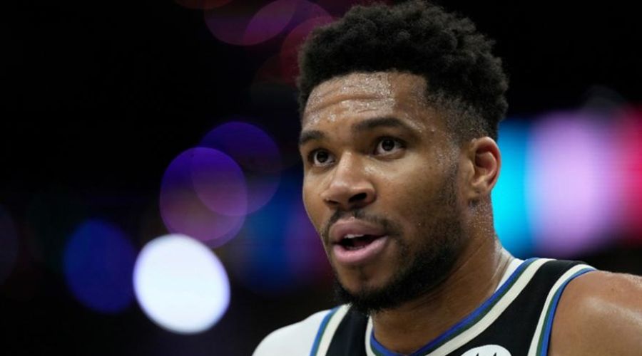 Οι Μπακς ζητούν από τον Γιάννη να μείνει εκτός δράσης!