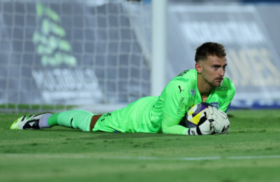 Λέουβενμπεργκ: Ψάχνει νέα ομάδα στην Κύπρο