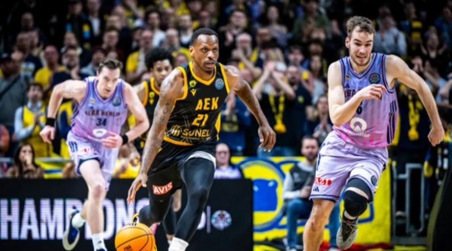 Βασίλισσα στο Βερολίνο η ΑΕΚ