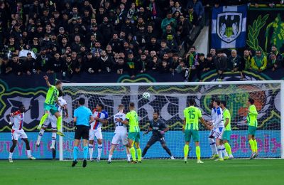 ΑΕΚ-Κρίσταλ Πάλας 1-2