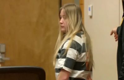 29χρονη καθηγήτρια διατηρούσε ερωτική σχέση με 16χρονο μαθητή.