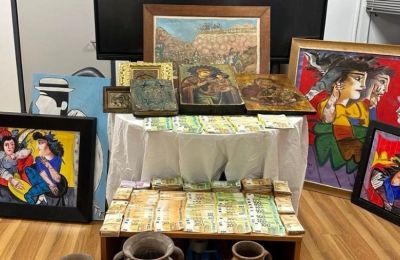 Έργα τέχνης που κατασχέθηκαν κατά την αστυνομική επιχείρηση σε αποθήκη της γκαλερί Τσαγκαράκη