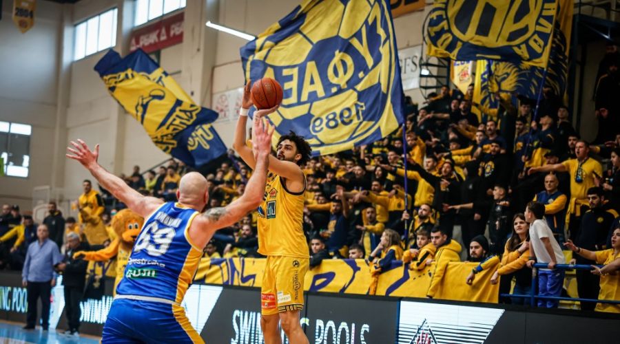 Μπήκε νικηφόρα η ΑΕΛ!