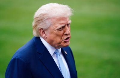 Παρά τα σημάδια αποκλιμάκωσης, περίπου 2.200 πεζοναύτες προετοιμάζονται για πιθανή χερσαία επιχείρηση