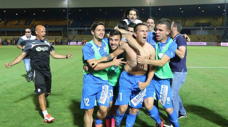 Απόλλων-ΑΠΟΕΛ: Η προηγούμενη βάφτηκε «γαλάζια» στα πέναλτι (vids)