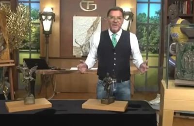 Του επιτρέπεται η ενασχόληση για τους πίνακες μόνο με πιστοποιητικό γνησιότητας.