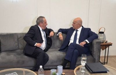 Υπενθυμίζεται πως η «Καθημερινή», σε ρεπορτάζ του Απόστολου Τομαρά στις 8 Μαρτίου, είχε αποκαλύψει την αγορά απο την Κυπριακή Δημοκρατία τεσσάρων συστημάτων «Κένταυρος». 