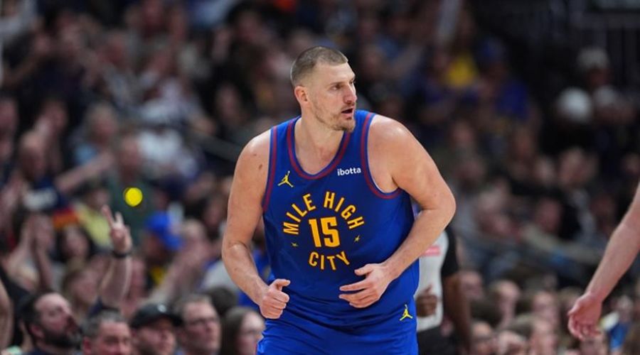 Απόδραση με τριπλό και… ήρωα Γιόκιτς από το Φίνιξ για Νάγκετς