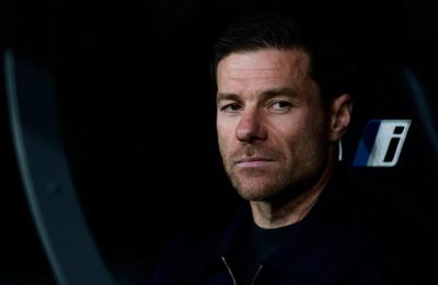 «Εφόσον η Λίβερπουλ κάνει πρόταση, ο Τσάμπι Αλόνσο θα την αποδεχτεί»