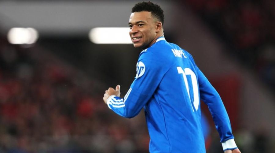 Εμπαπέ: «Ψευδείς πληροφορίες ότι στη Ρεάλ εξέτασαν το λάθος γόνατο»