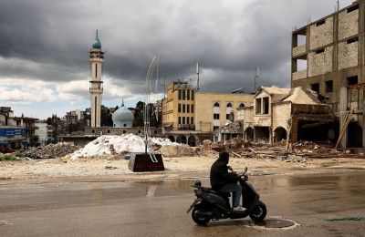 H Τεχεράνη έχει ζητήσει από τη Μόσχα πιο προηγμένες δυνατότητες αεράμυνας και έχει ήδη συνάψει συμφωνία για την παράδοση 500 φορητών μονάδων εκτόξευσης Verba και 2.500 πυραύλων 9M336 μέσα σε τρία χρό