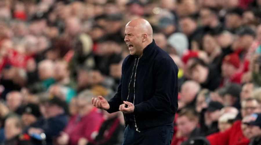 «Η Λίβερπουλ θα συνεχίσει με τον Σλοτ»