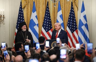 «Έχω δηλώσει την αγάπη μου για τον αρχαιοελληνικό πολιτισμό και την αρχιτεκτονική. Δεν υπάρχει τίποτα σαν το ελληνικό πνεύμα», τόνισε ο Τραμπ.