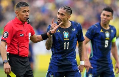 Συναγερμός στην Μπαρτσελόνα: Τραυματίστηκε στο φιλικό ο Ραφίνια