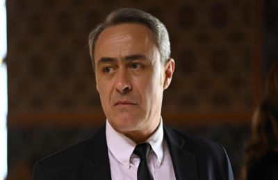 Ο Θανάσης Κουρλαμπάς βρέθηκε καλεσμένος στην εκπομπή της Αθηναΐδας Νέγκα, «Καλύτερα Αργά»