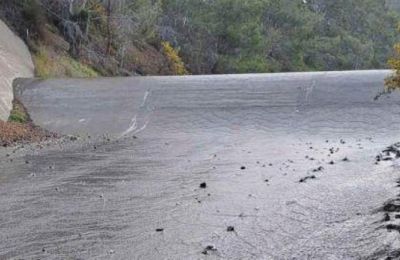 Υπερχείλισε το φράγμα της Αγίας Μαρίνας Χρυσοχούς