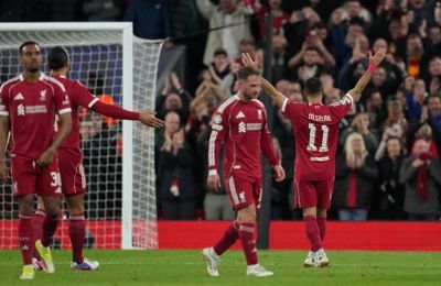 Ο Σαλάχ και ο τοίχος των κατορθωμάτων