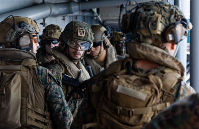 Έφτασαν χιλιάδες Αμερικανοί πεζοναύτες στη Μέση Ανατολή