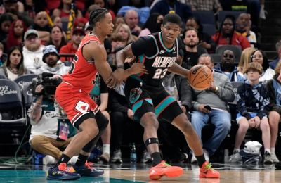 Νίκη στο φινάλε για τους Γκρίζλις απέναντι στους Μπουλς