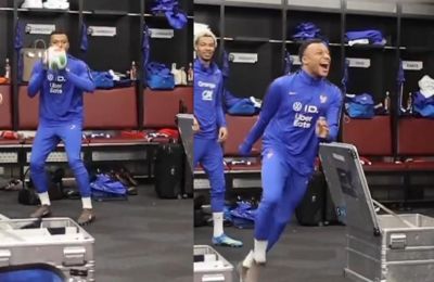 Ο Εμπαπέ βάζει... καλάθια στ' αποδυτήρια της Γαλλίας και τρελαίνεται!