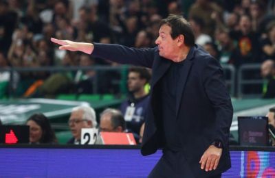 Αταμάν: «Ο Ολυμπιακός παίζει με παραπάνω ξένους συν τους διαιτητές»