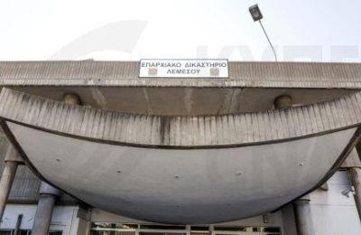 Ο συγκεκριμένος επιχειρηματίας έγινε στόχος εγκληματικών στοιχείων και σήμερα τα ξημερώματα, με ρίψη πυροβολισμών σε μπαράκι, στην τουριστική περιοχή Γερμασόγειας.