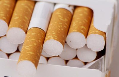 Κατασχέθηκαν εκατοντάδες τσιγάρα και κιλά καπνού μετά από καταδίωξη