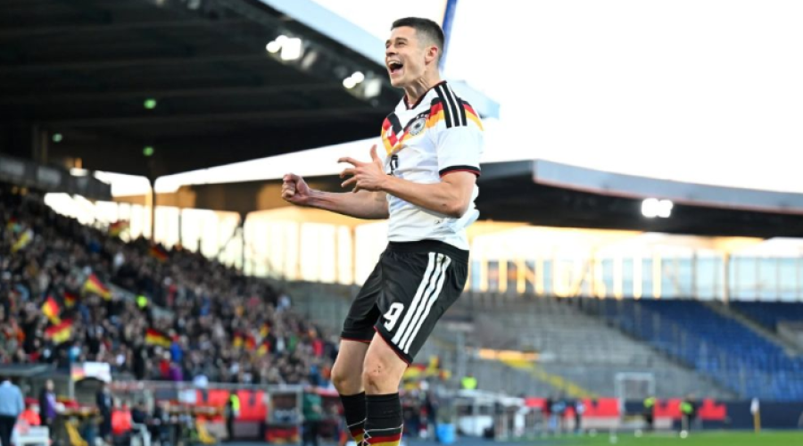 Ο παίκτης που κοιτά η Άρσεναλ, μετά το Ελλάδα - Γερμανία