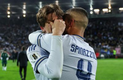 «Οι αληθινοί επαγγελματίες μίλησαν και δεν είναι ποδοσφαιριστές»