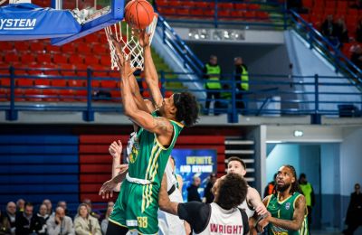 Nικήτρια στο ντέρμπι κορυφής η Πετρολίνα ΑΕΚ