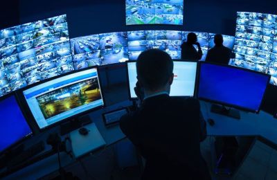 Δεν πάει στην Ολομέλεια το νομοσχέδιο για τις παρακολουθήσεις